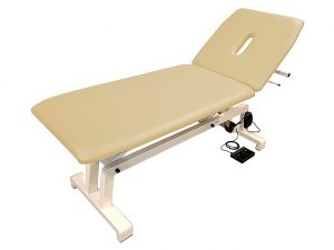 TORINOMED - LETTINO GIMA ELETTRICO REGOLABILE IN ALTEZZA - colore CREMA/BEIGE Lettino visita e trattamenti, robusto ed estremamente stabile.